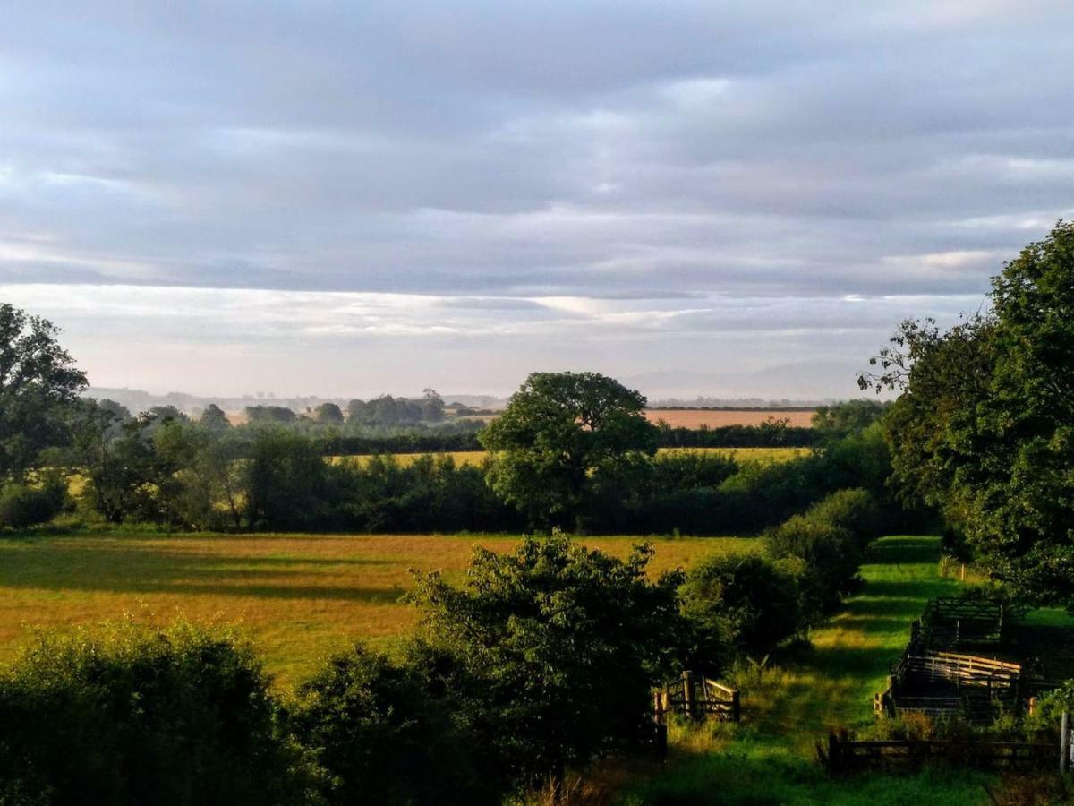 Bastle Retreats Farm Cottage Duns Bagian luar foto